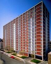 850 Eastwood Apartments