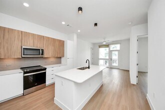 2810 Riverby Rd in Houston, TX - Building Photo - Building Photo