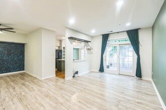 18106 Royal Bonnet Cir in Gaithersburg, MD - Building Photo - Building Photo