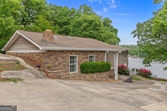 160 Birch Rd in Covington, GA - Building Photo - Building Photo