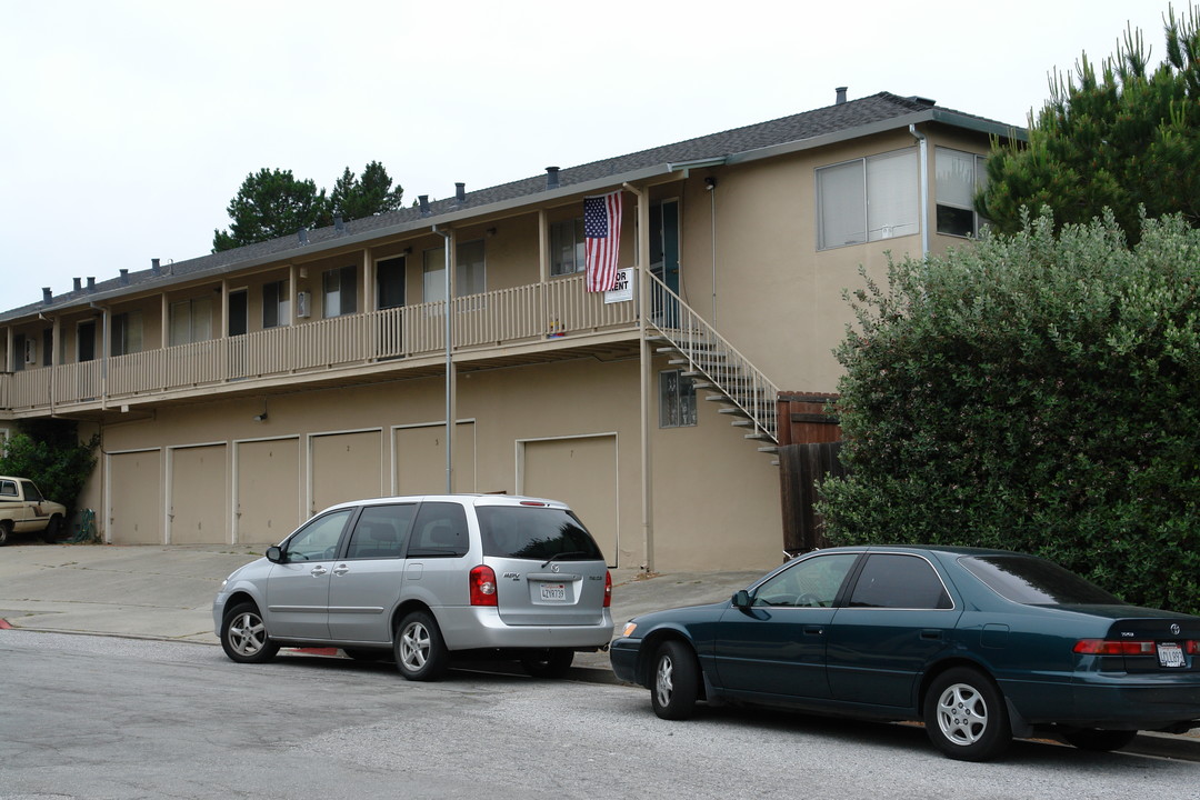 610 Wessex in Belmont, CA - Building Photo