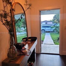 19930 SW 118th Pl in Miami, FL - Building Photo - Building Photo