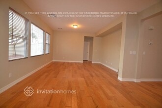 8047 Aztec Basin Ave in Las Vegas, NV - Building Photo - Building Photo