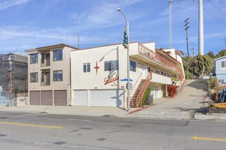 The Sounds of The Sea in Manhattan Beach, CA - Building Photo - Building Photo