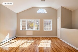 315 E 163rd St in Bronx, NY - Building Photo