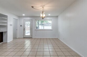 6418 E Lovers Ln in Dallas, TX - Building Photo - Building Photo