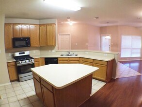 9857 Old Field Dr in McKinney, TX - Building Photo - Building Photo
