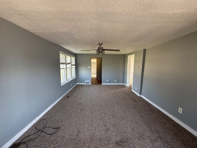 1321 Army Post Rd in Des Moines, IA - Building Photo - Building Photo