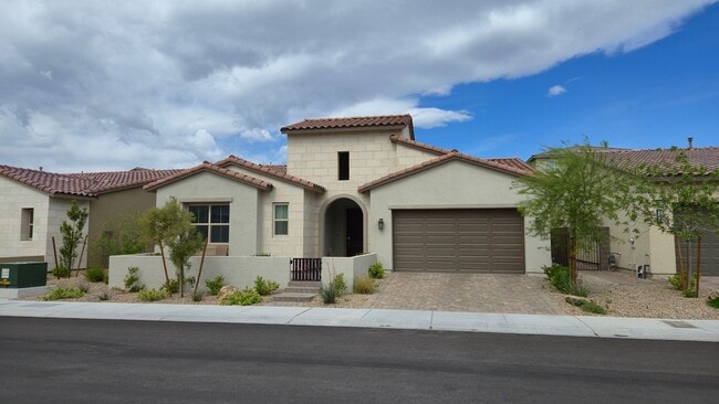 323 Robledo St in Las Vegas, NV - Foto de edificio - Building Photo