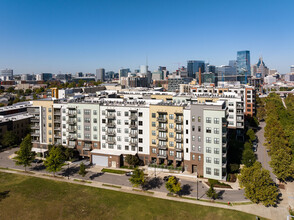 River House (TN) in Nashville, TN - Foto de edificio - Building Photo