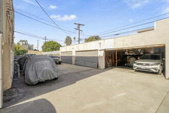 5139 W 21st St in Los Angeles, CA - Building Photo - Building Photo