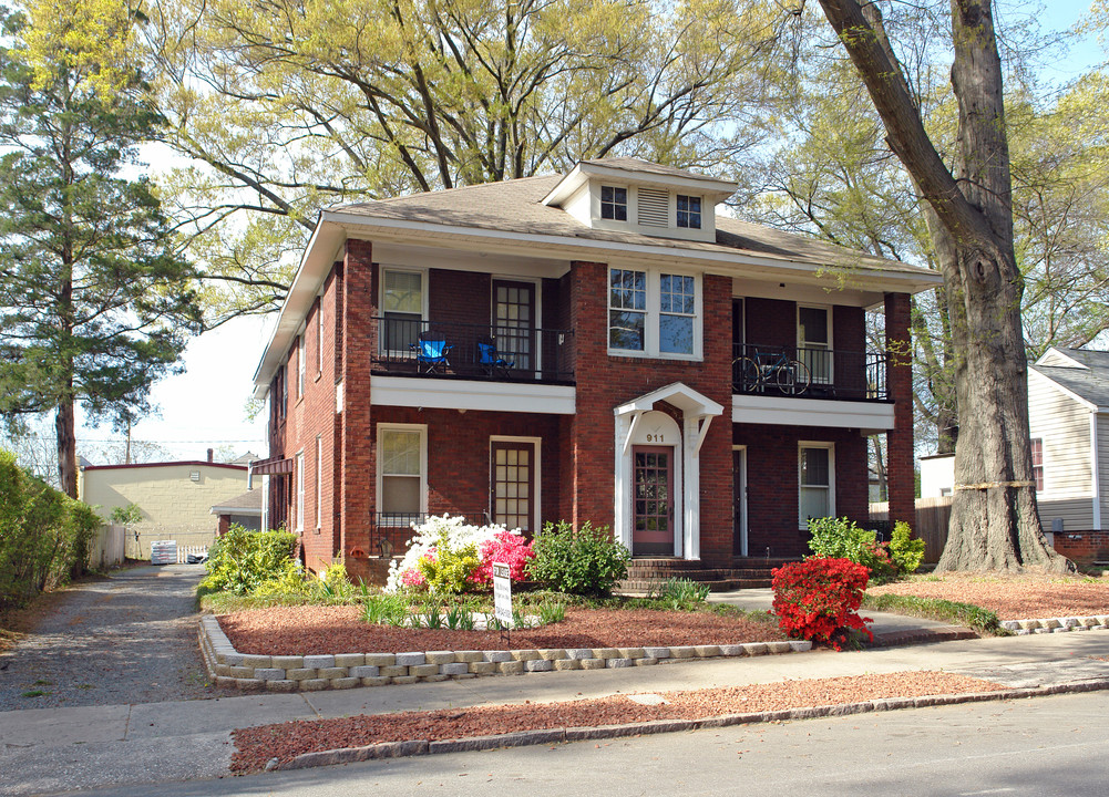 911 Sunnyside Ave in Charlotte, NC - Building Photo