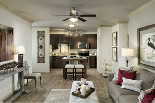 Camden Waterford Lakes Apartments