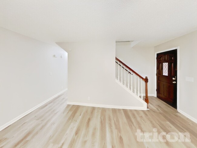 730 Brushy Ridge Dr in La Vergne, TN - Foto de edificio - Building Photo