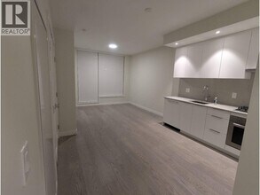 6138 Birney Ave in Vancouver, BC - Building Photo - Building Photo