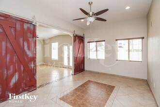 657 W Barrow Dr in Chandler, AZ - Building Photo - Building Photo