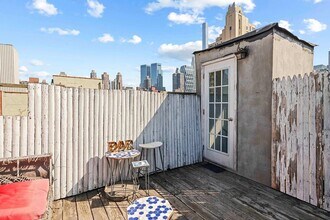 724 10th Ave in New York, NY - Building Photo - Building Photo