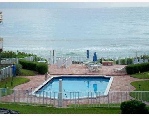 1199 Hillsboro Mile in Hillsboro Beach, FL - Building Photo - Building Photo