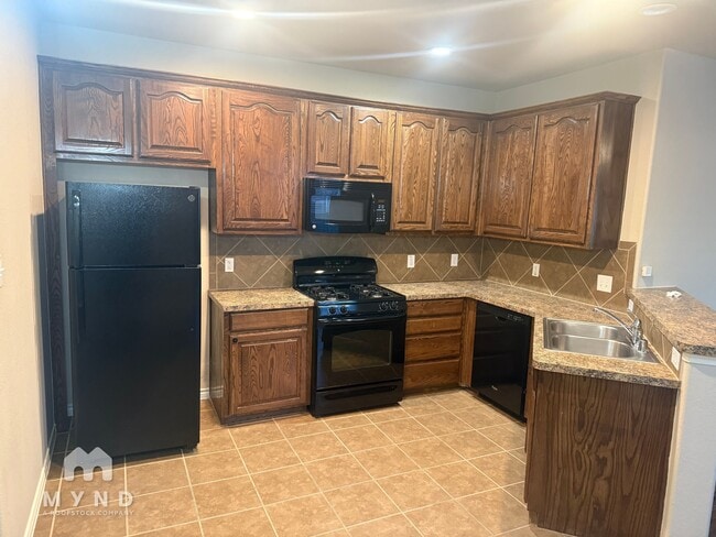 4909 Six Gun Ln in McKinney, TX - Foto de edificio - Building Photo