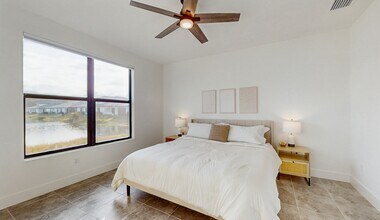 13071 Georges Cay in Ft. Myers, FL - Foto de edificio - Building Photo