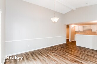 1300 Royal Oak Dr in Desoto, TX - Building Photo - Building Photo