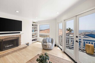309 20th Pl in Manhattan Beach, CA - Building Photo - Building Photo