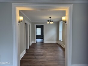 528 4th Ave in Troy, NY - Foto de edificio - Building Photo