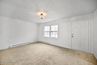 125 Alwen Ave in East Stroudsburg, PA - Building Photo - Building Photo