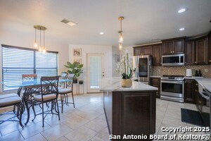 7118 Rimwood St in Live Oak, TX - Building Photo - Building Photo