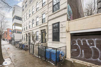 160 Stuyvesant Ave in Brooklyn, NY - Building Photo - Building Photo