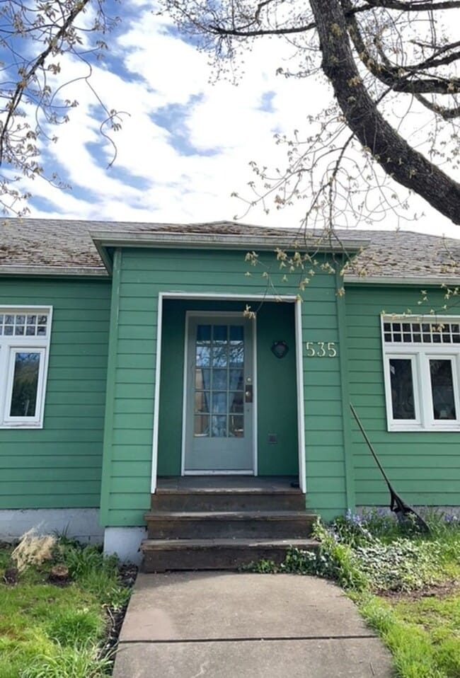 535 NW 21st St in Corvallis, OR - Building Photo - Building Photo