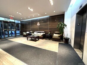 132-03 Sanford Ave in Queens, NY - Building Photo - Building Photo