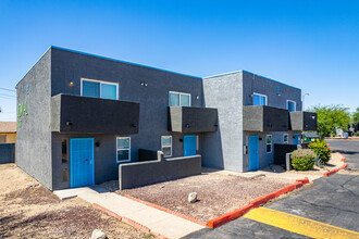 Jovial in Surprise, AZ - Foto de edificio - Building Photo