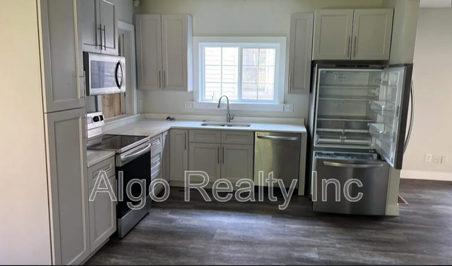 property at 2008 N 21st Ave