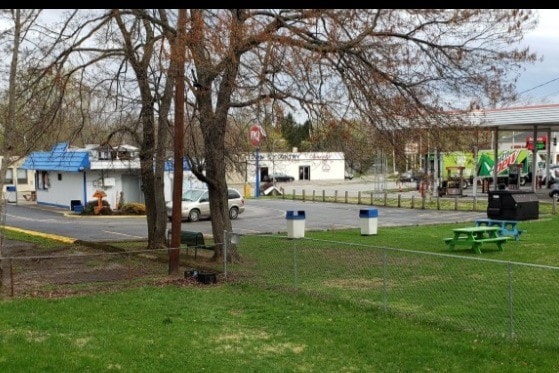 10 Highland Ave, Unit 6 in Lebanon, OH - Foto de edificio - Building Photo