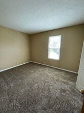 409 Shelby Ave in Radcliff, KY - Building Photo - Building Photo