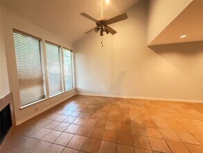 2601 S Braeswood Blvd in Houston, TX - Building Photo - Building Photo