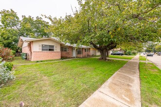 1816 E Tucker Blvd in Arlington, TX - Building Photo - Building Photo