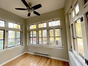 4324 N Hoyne Ave, Unit 1N in Chicago, IL - Building Photo - Building Photo