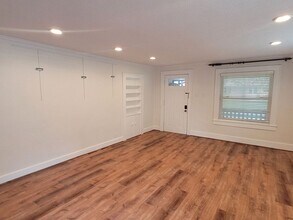 110 S Garth Ave in Columbia, MO - Building Photo - Building Photo