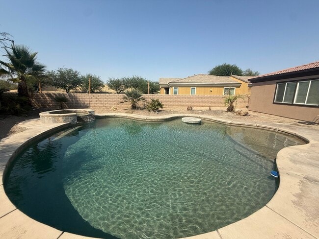 103 Romanza Ln in Palm Desert, CA - Building Photo - Building Photo