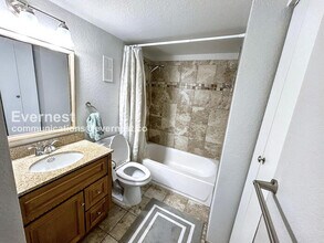 13200 E Jewell Ave in Aurora, CO - Foto de edificio - Building Photo