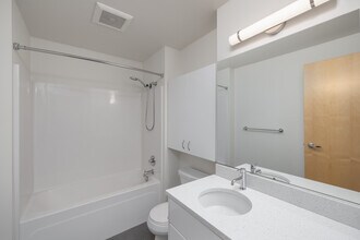 Lower Burnside Lofts in Portland, OR - Building Photo - Interior Photo