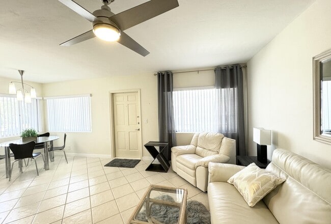 property at 2880 Lake Osborne Dr