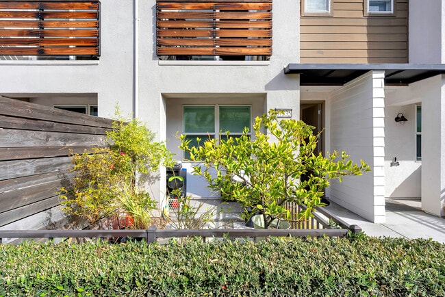 37335 Duckling Ter in Fremont, CA - Building Photo - Building Photo