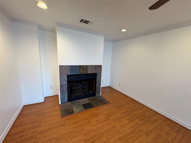 property at 3710 Sherwood Ln