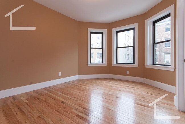 8 Lothian Rd in Boston, MA - Building Photo - Building Photo