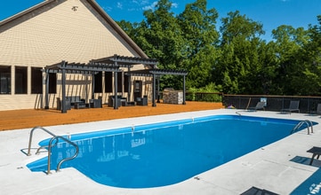 Golden Oaks Apartments in Branson, MO - Building Photo - Building Photo