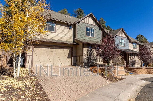 2513 W Pollo Cir in Flagstaff, AZ - Building Photo - Building Photo
