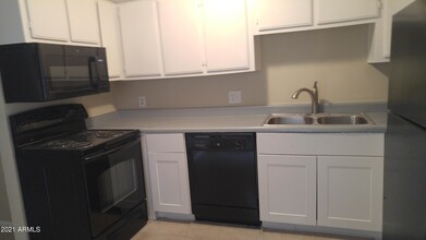 2808 E Le Marche Ave in Phoenix, AZ - Building Photo - Building Photo